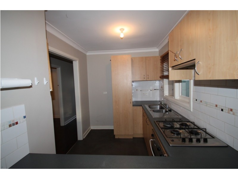 1 Hawkes Street, Coolbellup WA 6163