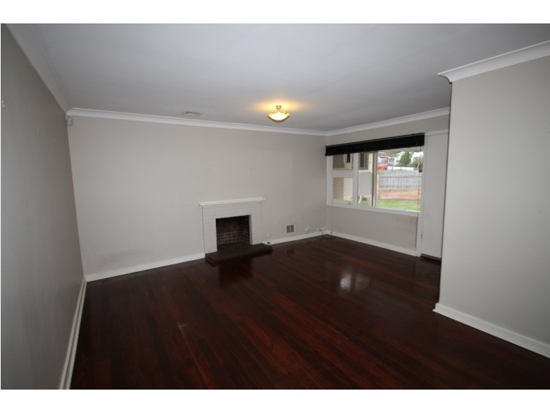 1 Hawkes Street, Coolbellup WA 6163