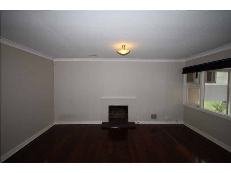 1 Hawkes Street, Coolbellup WA 6163