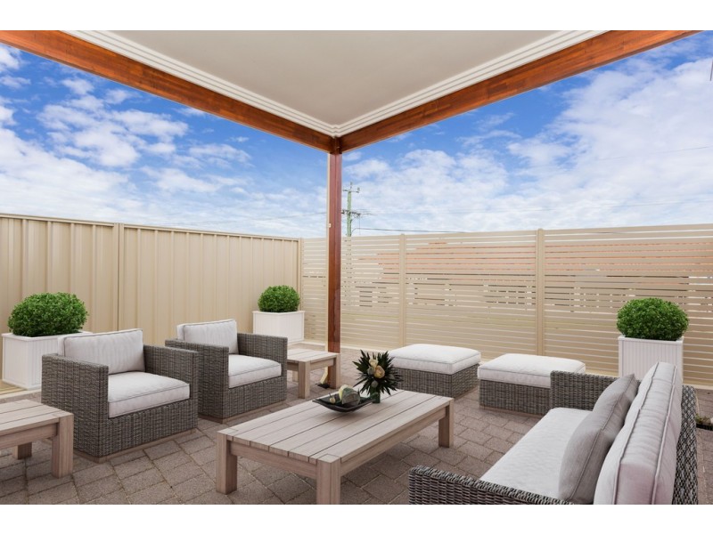 2/614 Rockingham Road, Munster WA 6166