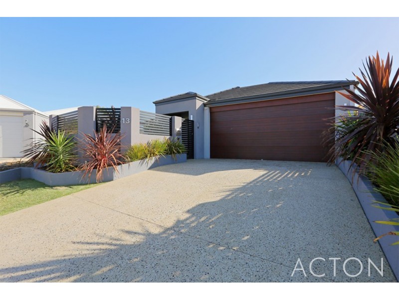 13 Kirk Close, Munster WA 6166