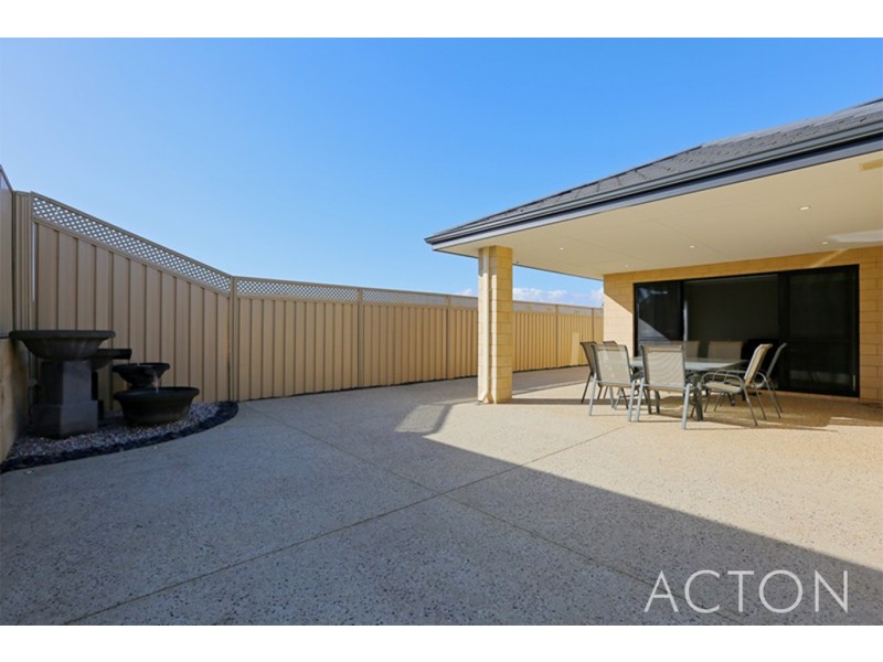 13 Kirk Close, Munster WA 6166