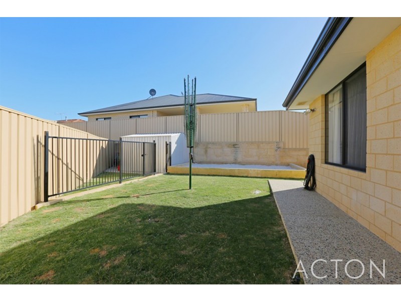 13 Kirk Close, Munster WA 6166