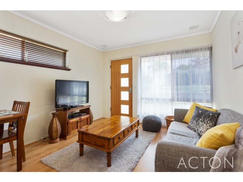 6B Glendower Way, Spearwood WA 6163