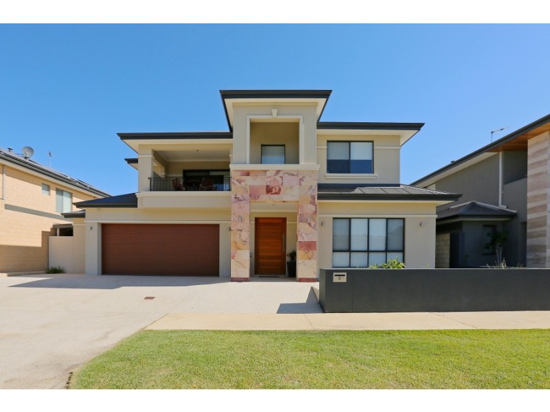 5 Podman Loop, North Coogee WA 6163