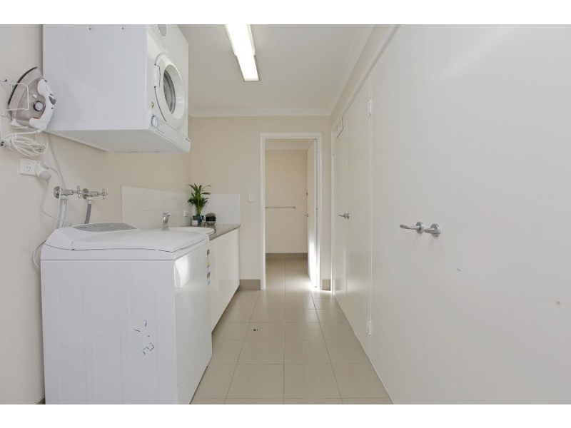 5 Podman Loop, North Coogee WA 6163