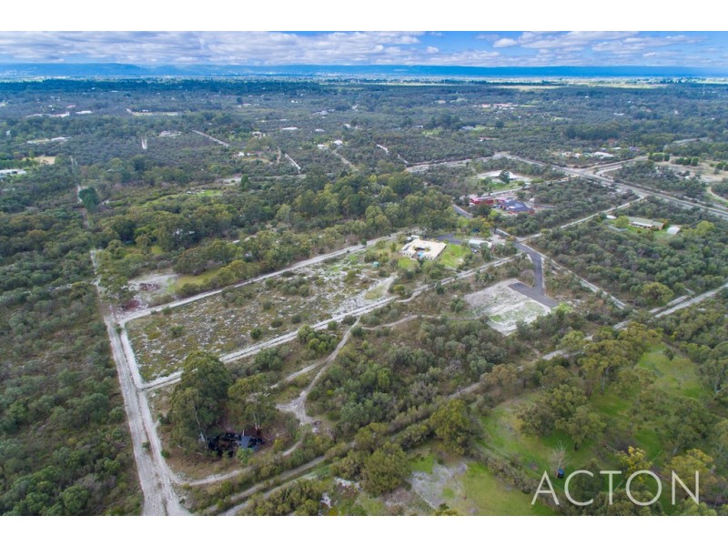 11 Stefanelli Close, Wandi WA 6167