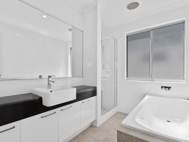 36 Lullworth Terrace, North Coogee WA 6163