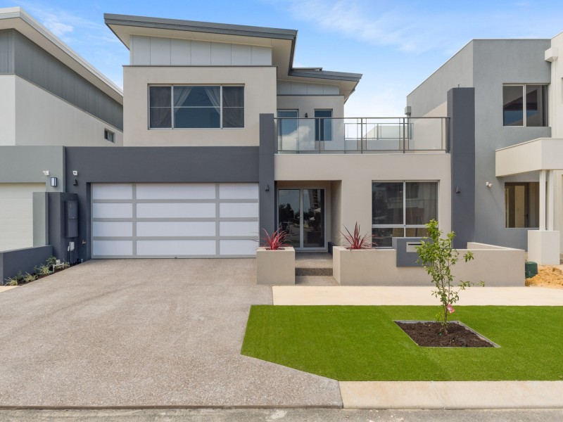 36 Lullworth Terrace, North Coogee WA 6163