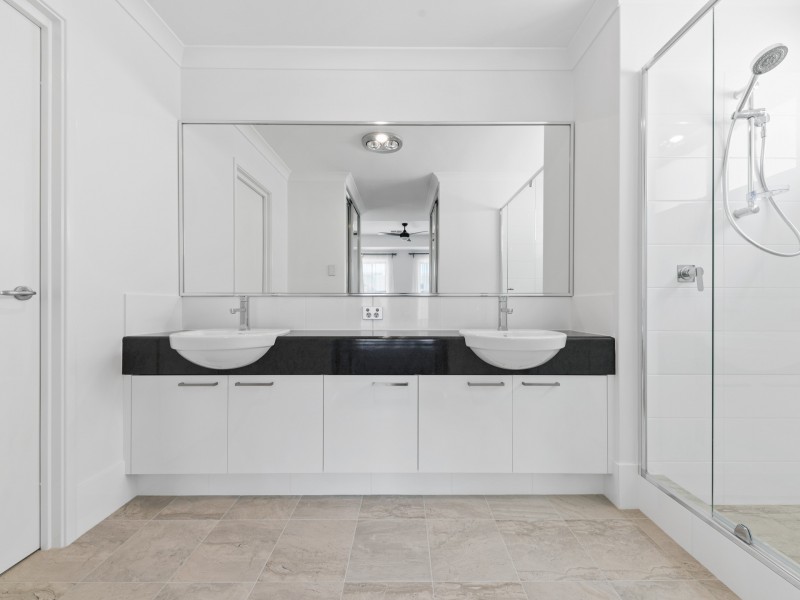 38 Lullworth Terrace, North Coogee WA 6163