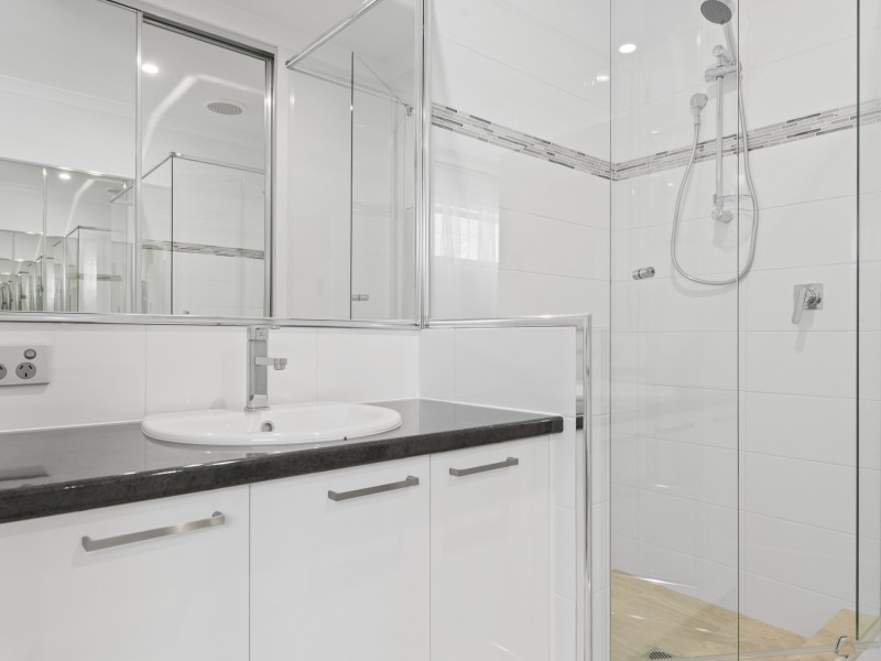 38 Lullworth Terrace, North Coogee WA 6163