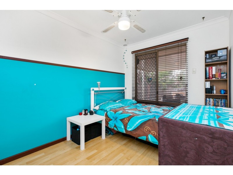 11 Chipper View, Parmelia WA 6167