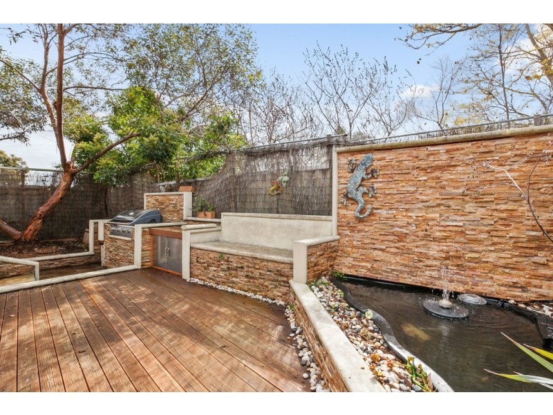 11 Chipper View, Parmelia WA 6167