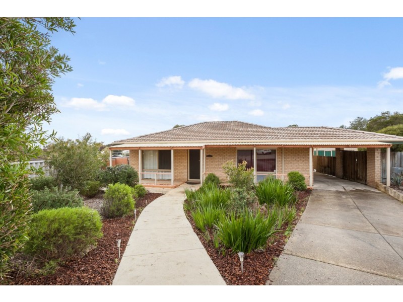 11 Chipper View, Parmelia WA 6167