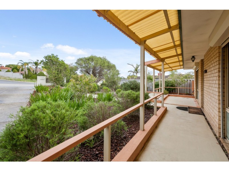 11 Chipper View, Parmelia WA 6167