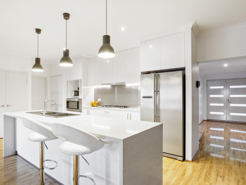 9 Podman Loop, North Coogee WA 6163