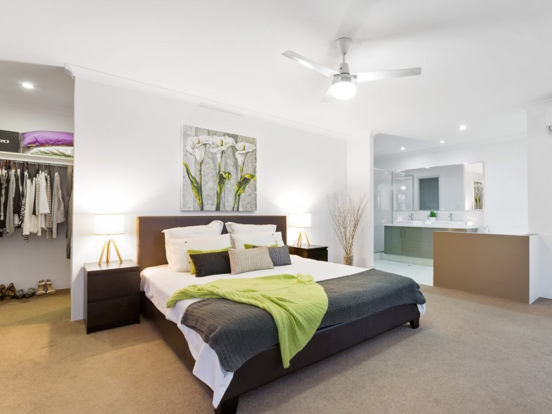 9 Podman Loop, North Coogee WA 6163