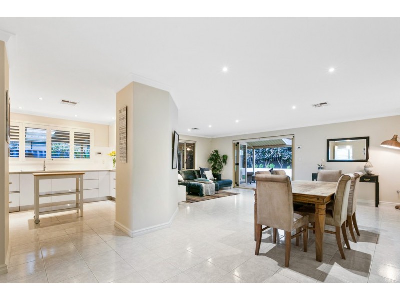 2 Carrello Circuit, Coogee WA 6166
