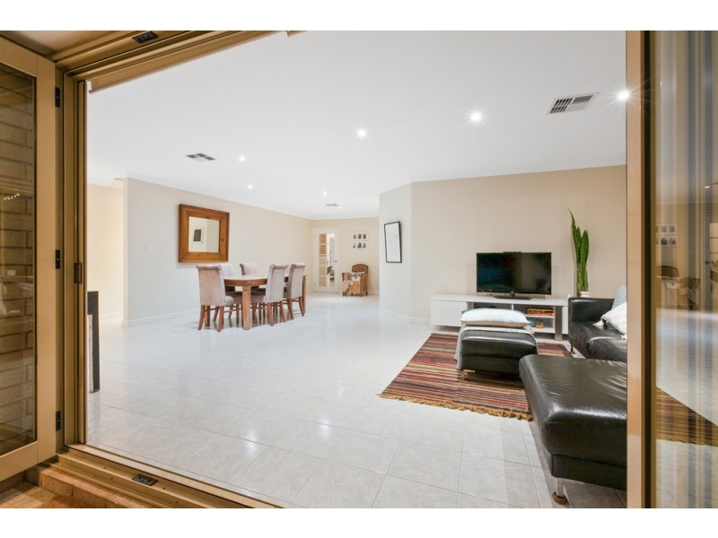 2 Carrello Circuit, Coogee WA 6166