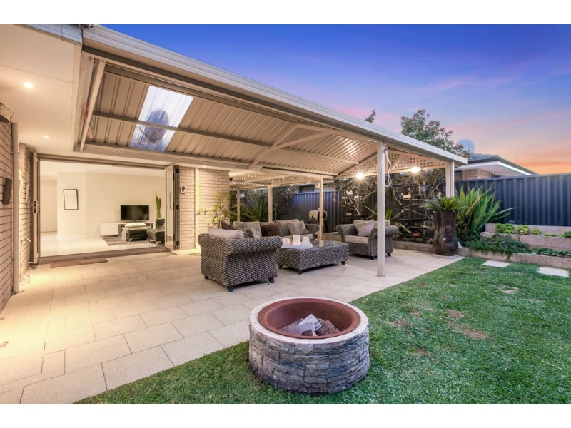 2 Carrello Circuit, Coogee WA 6166