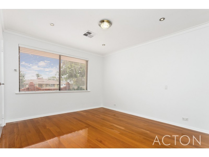 10 Browning Way, Munster WA 6166