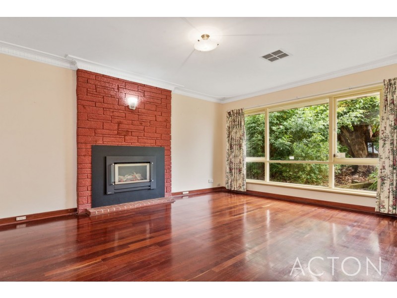 15 Lorraine Place, Hamilton Hill WA 6163