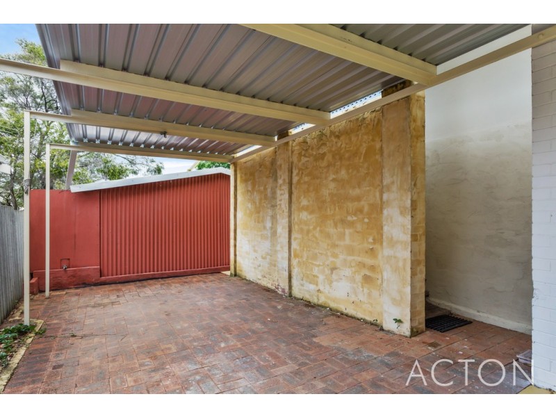 15 Lorraine Place, Hamilton Hill WA 6163