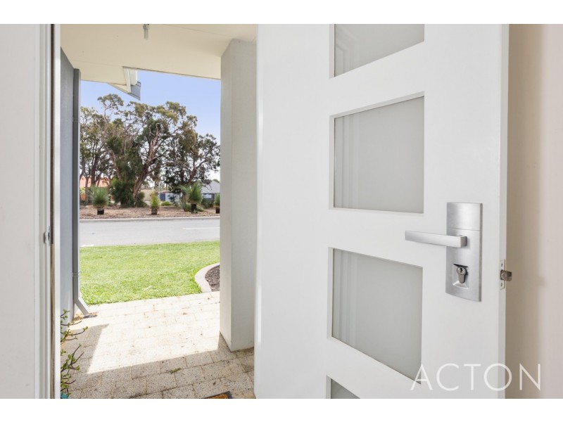 18 Student Loop, Coolbellup WA 6163
