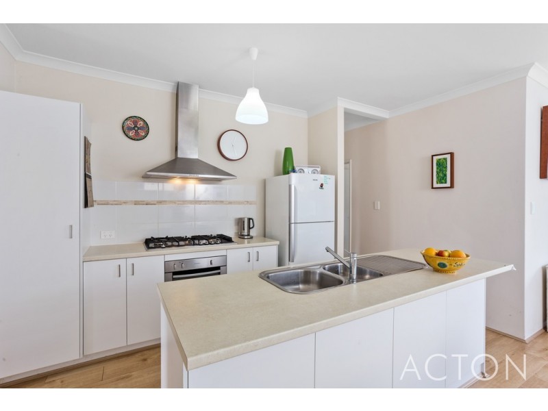 18 Student Loop, Coolbellup WA 6163