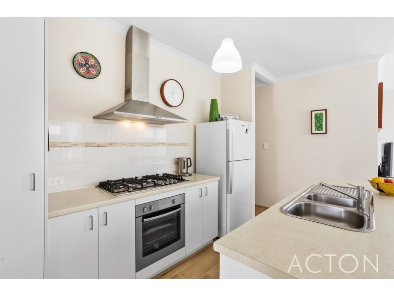 18 Student Loop, Coolbellup WA 6163