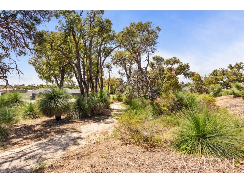 18 Student Loop, Coolbellup WA 6163