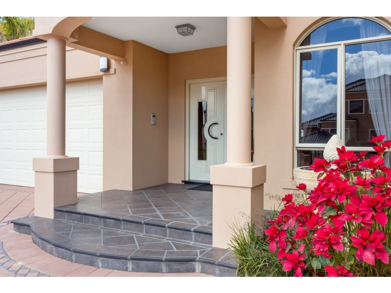 4 Charlotte View, Coogee WA 6166