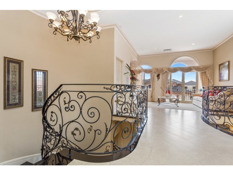 4 Charlotte View, Coogee WA 6166