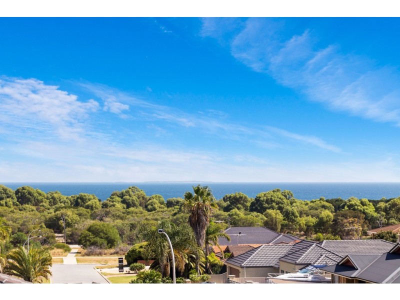 5 Nancy Way, Coogee WA 6166