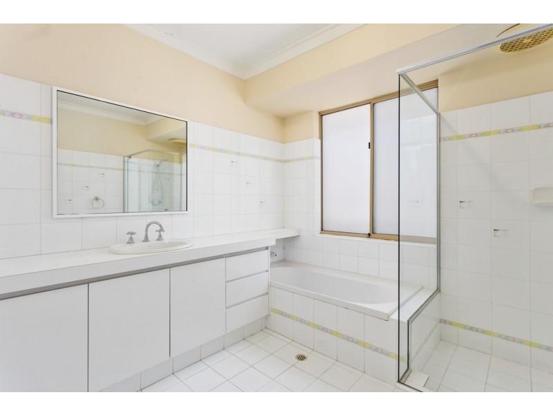 5 Nancy Way, Coogee WA 6166