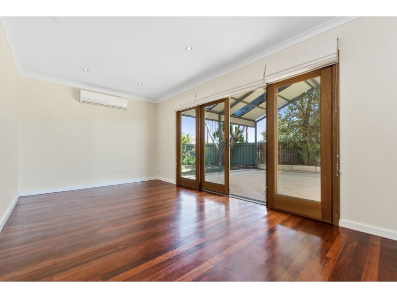 36 Hartley Street, Coolbellup WA 6163