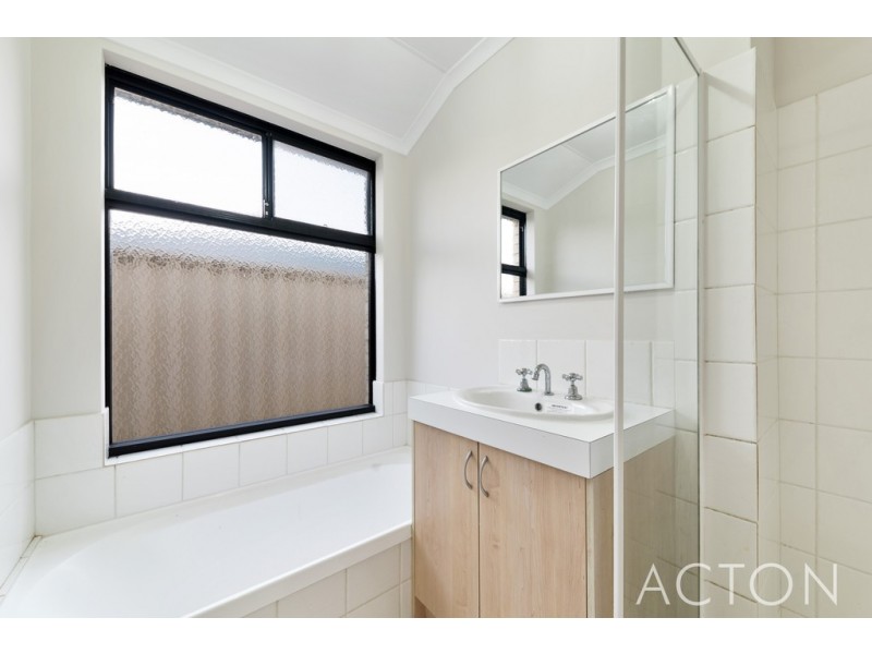 48 Beedelup Loop, Bibra Lake WA 6163