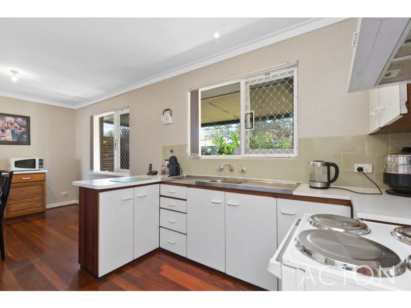 42 Edeline Street, Spearwood WA 6163