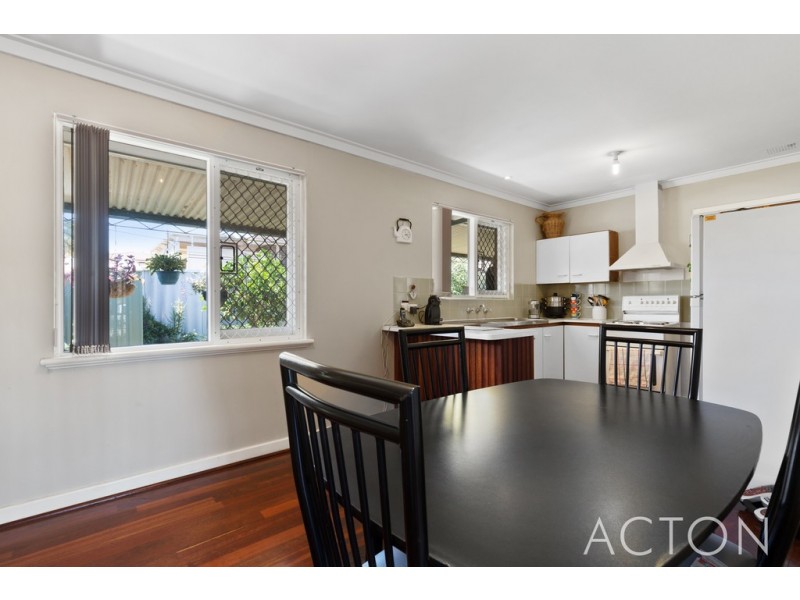 42 Edeline Street, Spearwood WA 6163