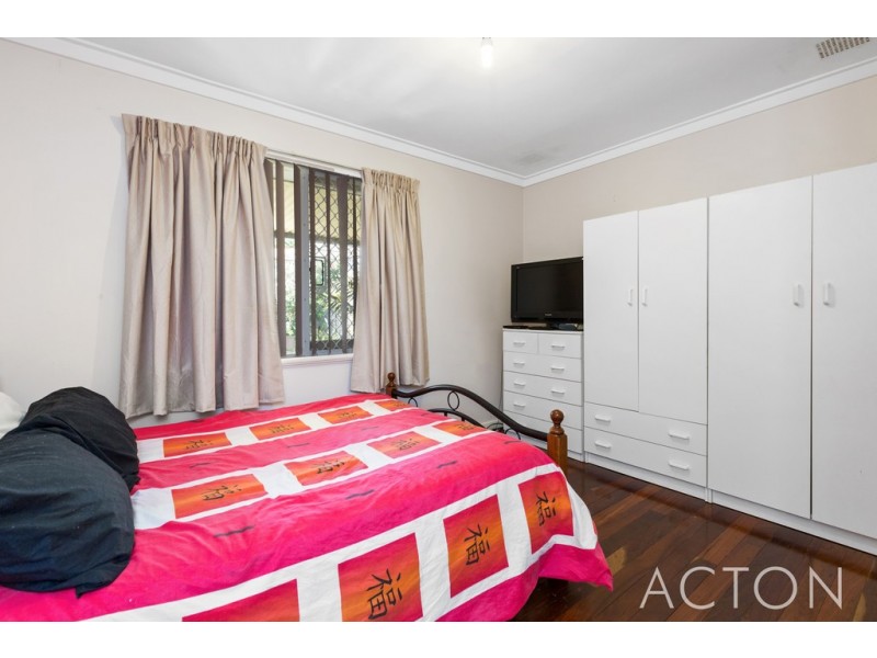 42 Edeline Street, Spearwood WA 6163