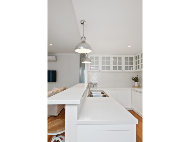 44 Lullworth Terrace, North Coogee WA 6163