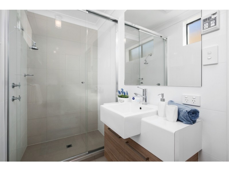 44 Lullworth Terrace, North Coogee WA 6163