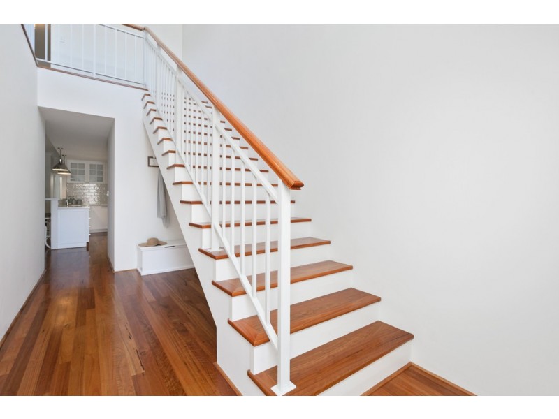 44 Lullworth Terrace, North Coogee WA 6163