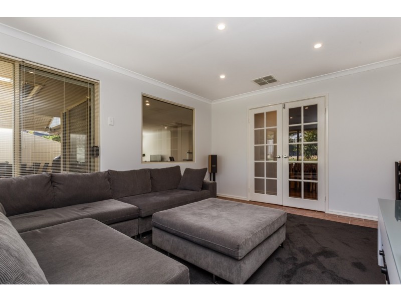 42 Fallow Crescent, Spearwood WA 6163