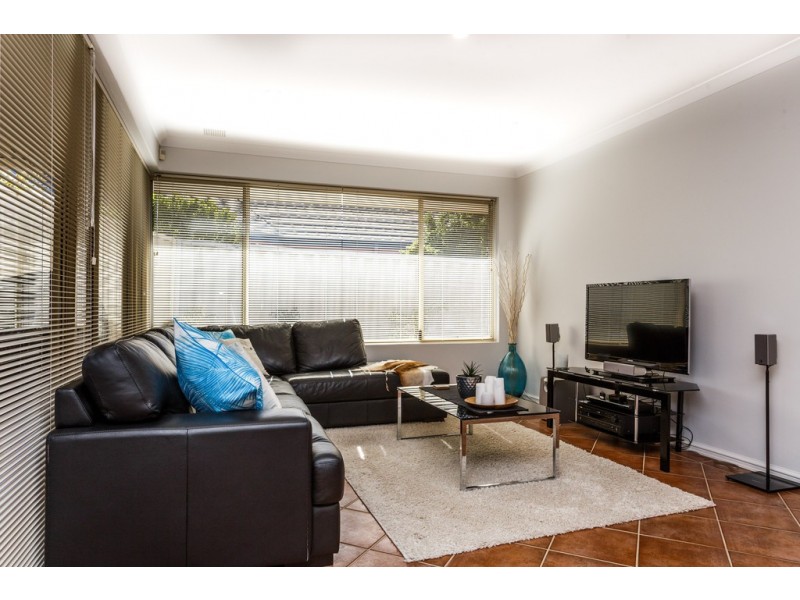 42 Fallow Crescent, Spearwood WA 6163