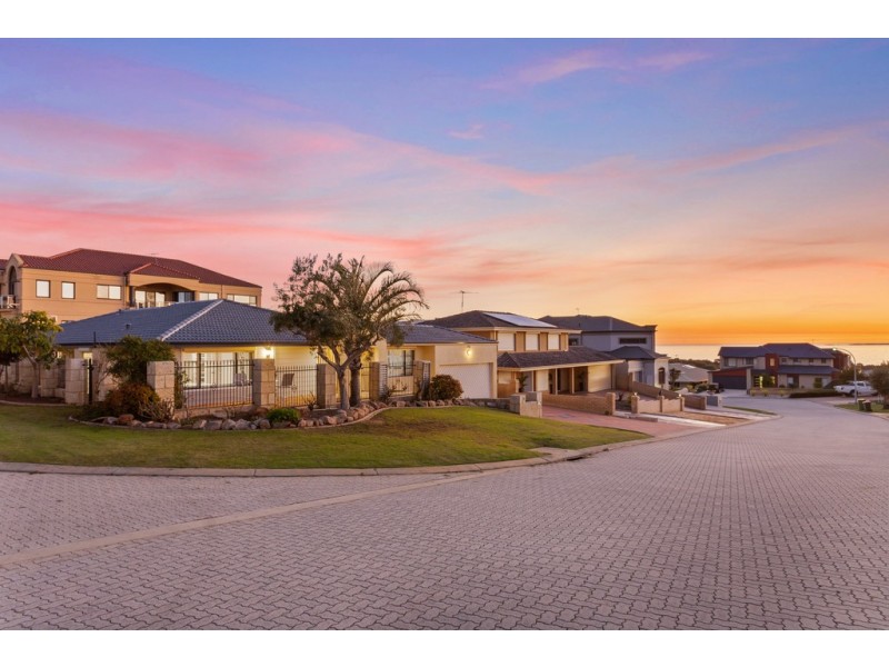 18 Careening Way, Coogee WA 6166