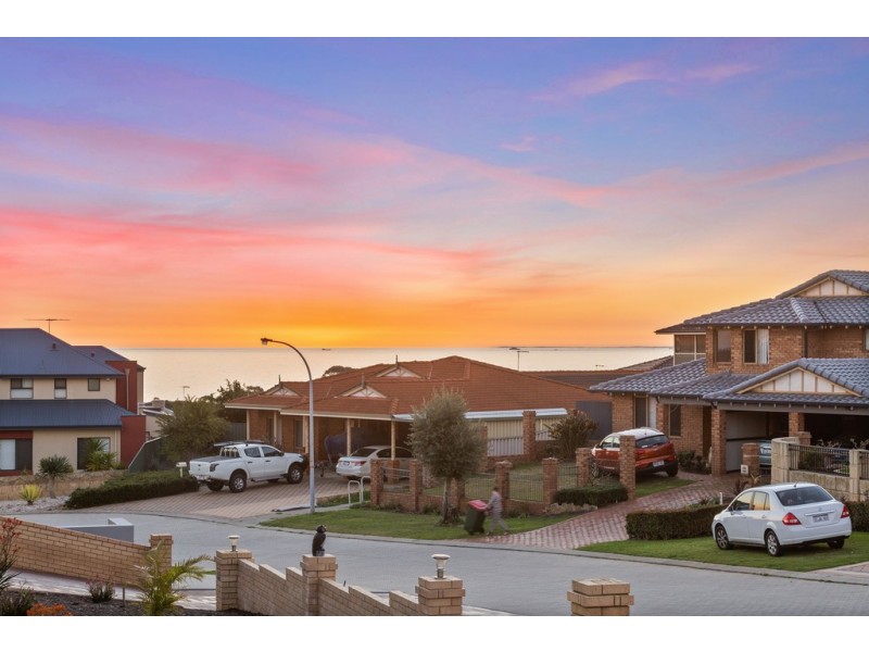 18 Careening Way, Coogee WA 6166