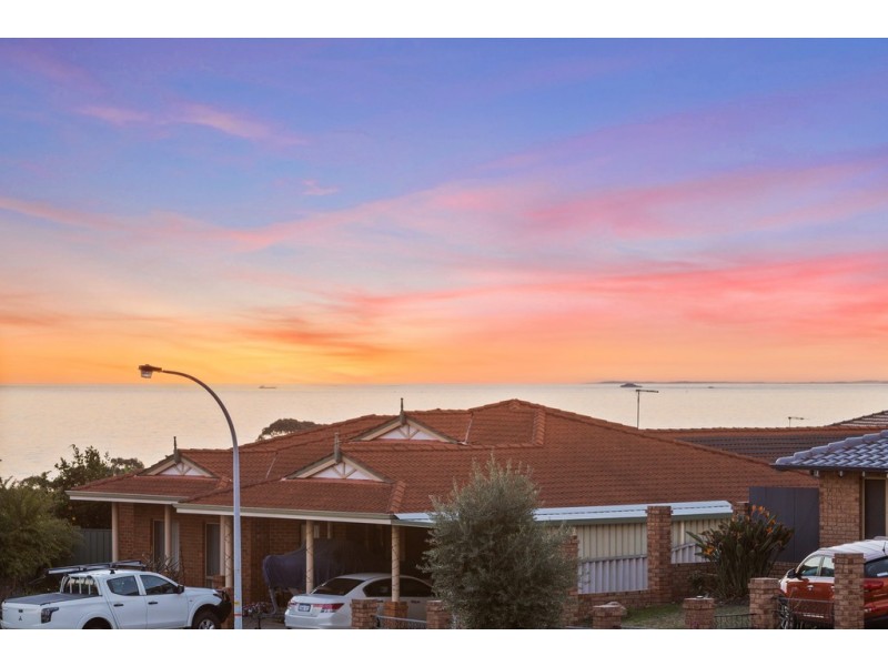 18 Careening Way, Coogee WA 6166