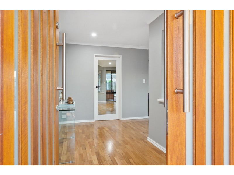 18 Careening Way, Coogee WA 6166