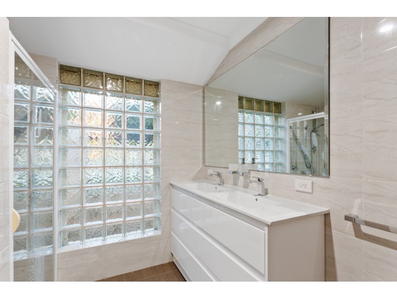 18 Careening Way, Coogee WA 6166